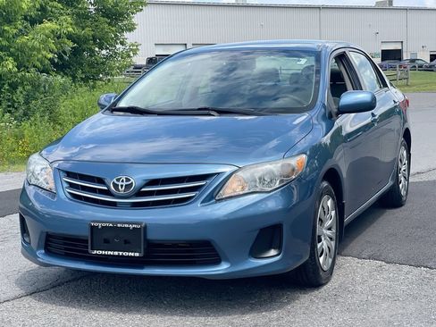 Used 2013 Toyota Corolla LE FWD image 12