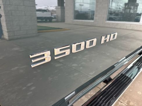 Used 2025 Chevrolet Silverado 3500 LTZ w/ LTZ Premium Package image 9