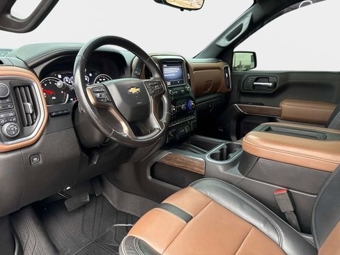 Used 2019 Chevrolet Silverado 1500 High Country w/ Technology Package image 33