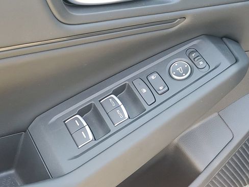 Used 2025 Honda Accord SE image 22