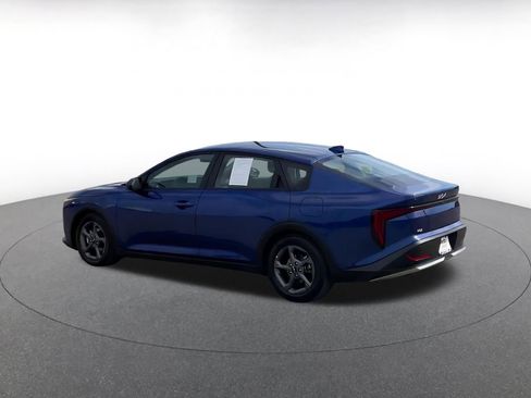 Used 2025 Kia K4 LXS image 10