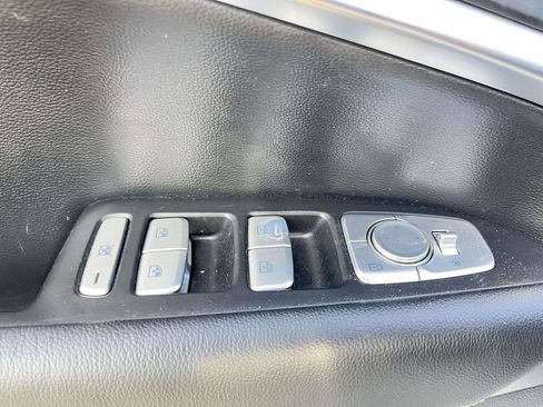 Used 2020 Genesis G70 2.0T image 13