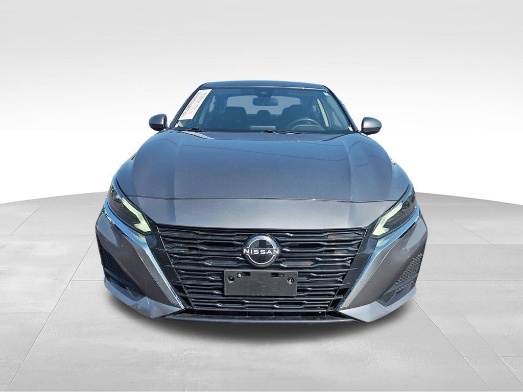 Used 2023 Nissan Altima 2.5 SV FWD image 8
