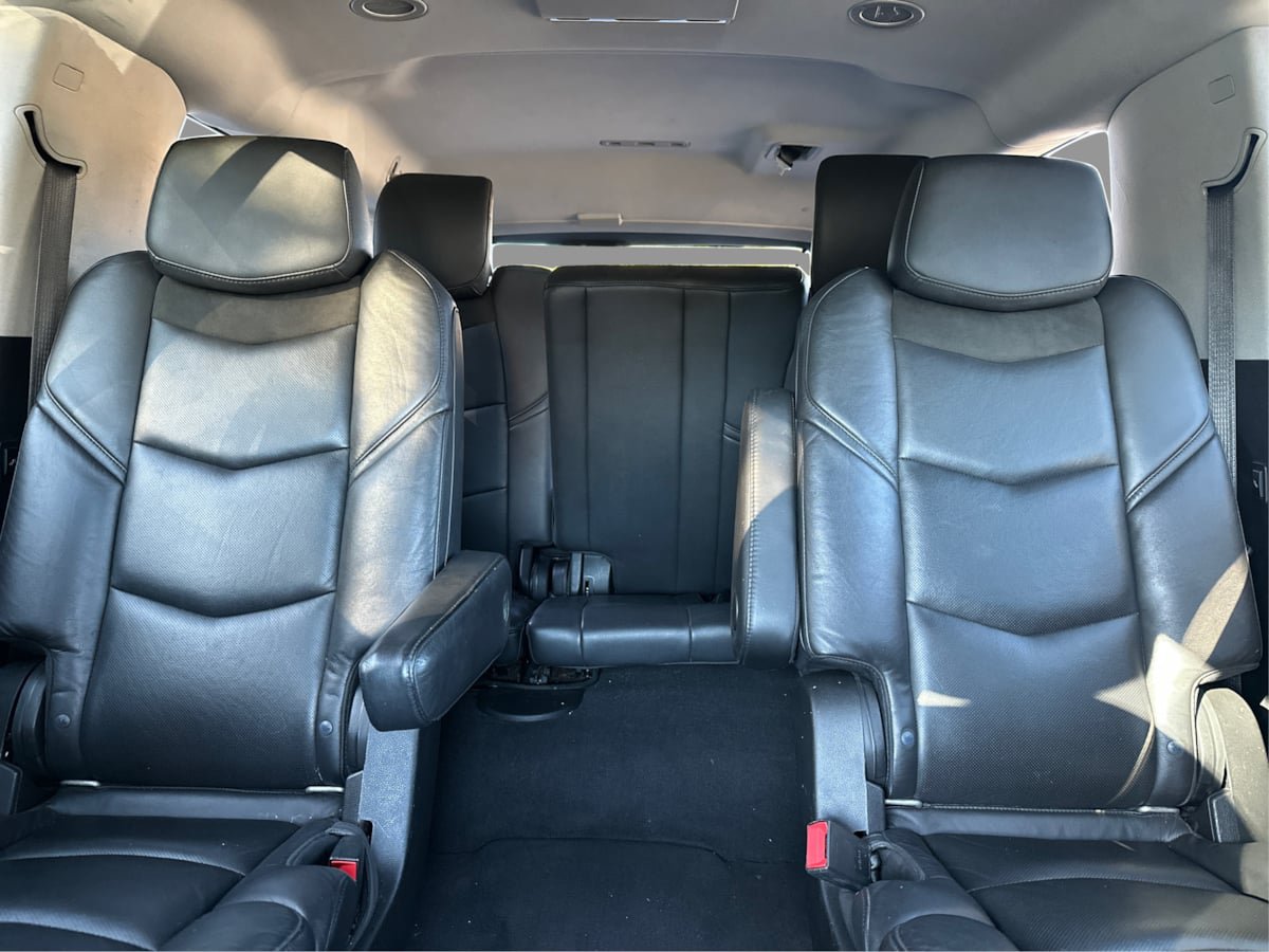 Used 2019 Cadillac Escalade ESV Premium Luxury AWD/4WD image 34