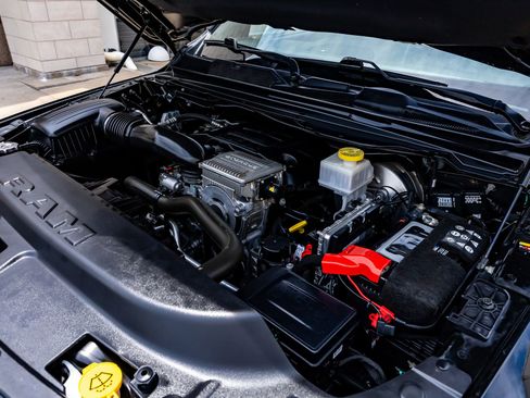 Used 2022 RAM 1500 Big Horn AWD/4WD image 39