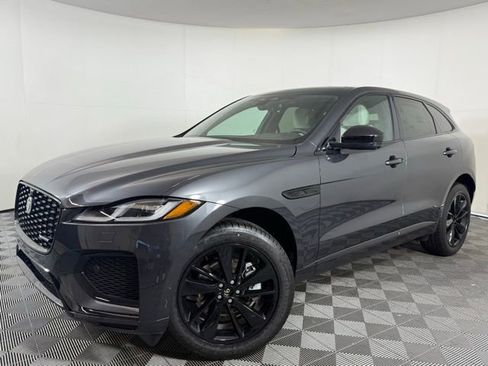 Used 2025 Jaguar F-PACE R-Dynamic S image 2