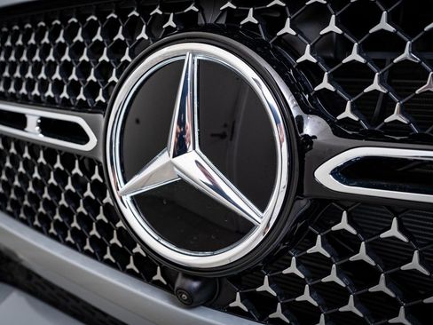 New 2026 Mercedes-Benz GLE 350 4MATIC image 3