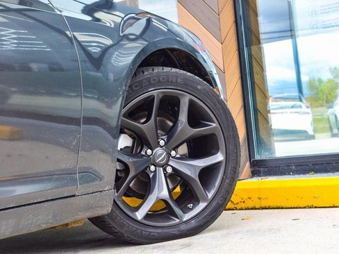 Used 2022 Chrysler 300 Touring w/ Sport Appearance Package image 35