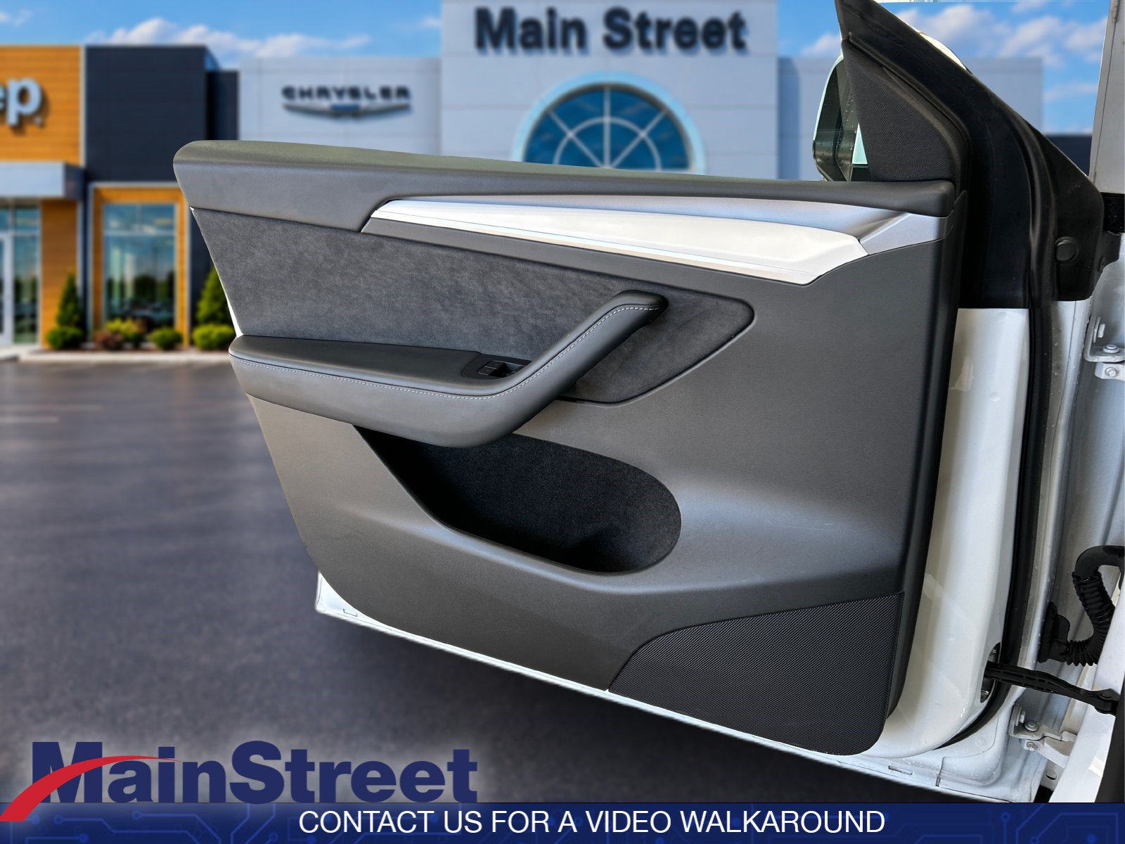 Used 2023 Tesla Model Y AWD image 17