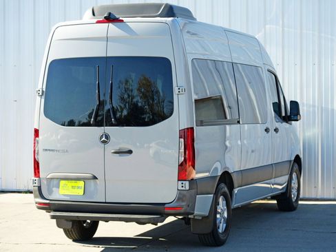 Used 2022 Mercedes-Benz Sprinter 1500 image 47