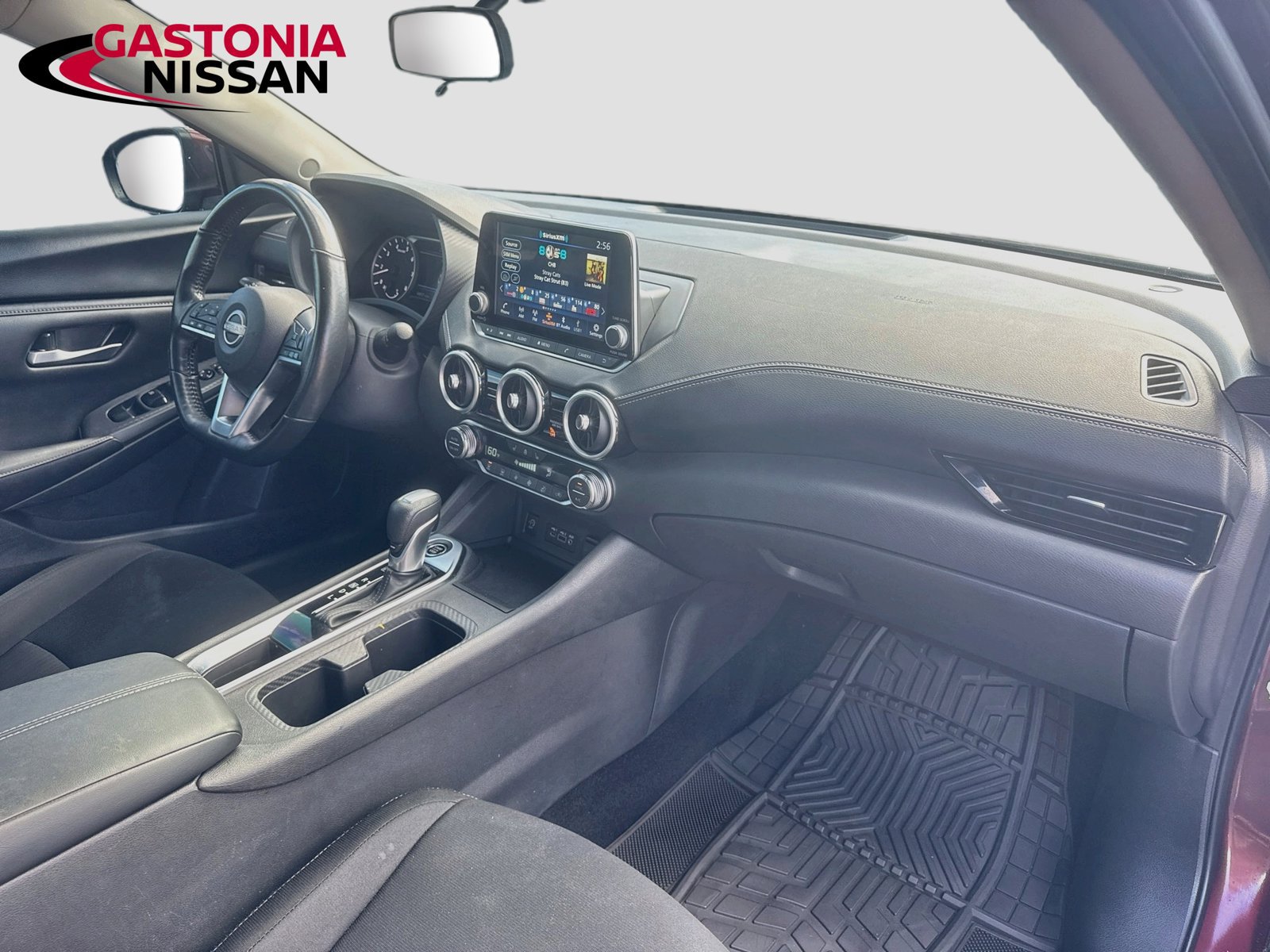 Used 2025 Nissan Sentra SV w/ All-Weather Package FWD image 37