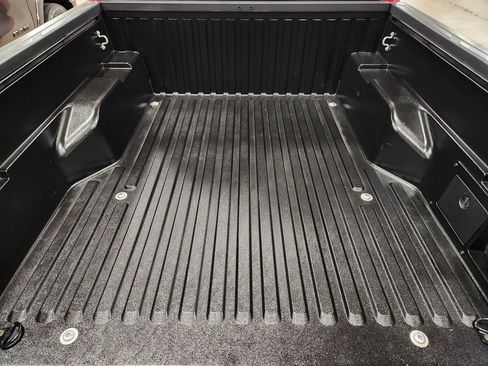 Used 2022 Toyota Tacoma TRD Sport w/ Technology Package image 53