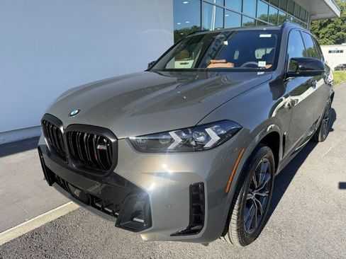 New 2026 BMW X5 M60i w/ Climate Comfort Package image 3