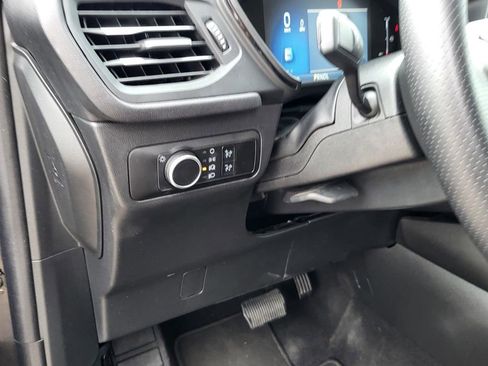 Used 2025 Ford Escape ST-Line image 19