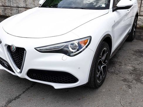Used 2023 Alfa Romeo Stelvio Ti AWD/4WD image 34