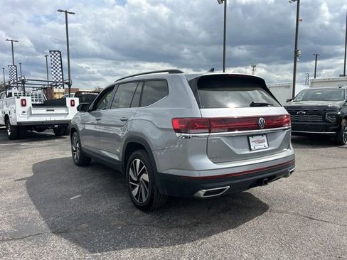 Used 2024 Volkswagen Atlas SE image 5