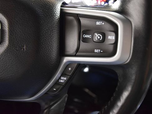 Used 2020 RAM 1500 Big Horn AWD/4WD image 23
