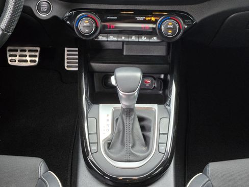 Used 2023 Kia Forte GT-Line w/ GT-Line Technology Package image 25