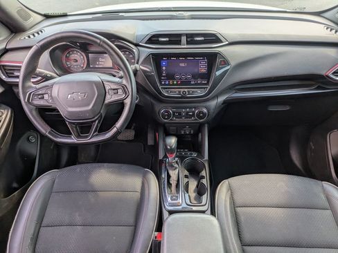 Used 2023 Chevrolet TrailBlazer RS w/ Sun and Liftgate Package FWD image 14