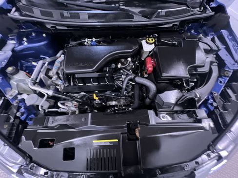 Used 2022 Nissan Rogue Sport S image 11