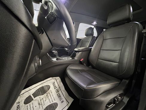 Used 2018 Chevrolet Equinox Premier image 8