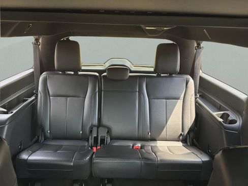 Used 2021 Ford Expedition Max XLT image 31
