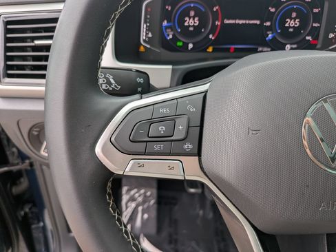 Certified 2023 Volkswagen Atlas SE w/ Panoramic Sunroof Package FWD image 28