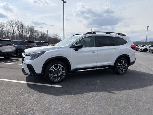 New 2026 Subaru Ascent Limited image 4