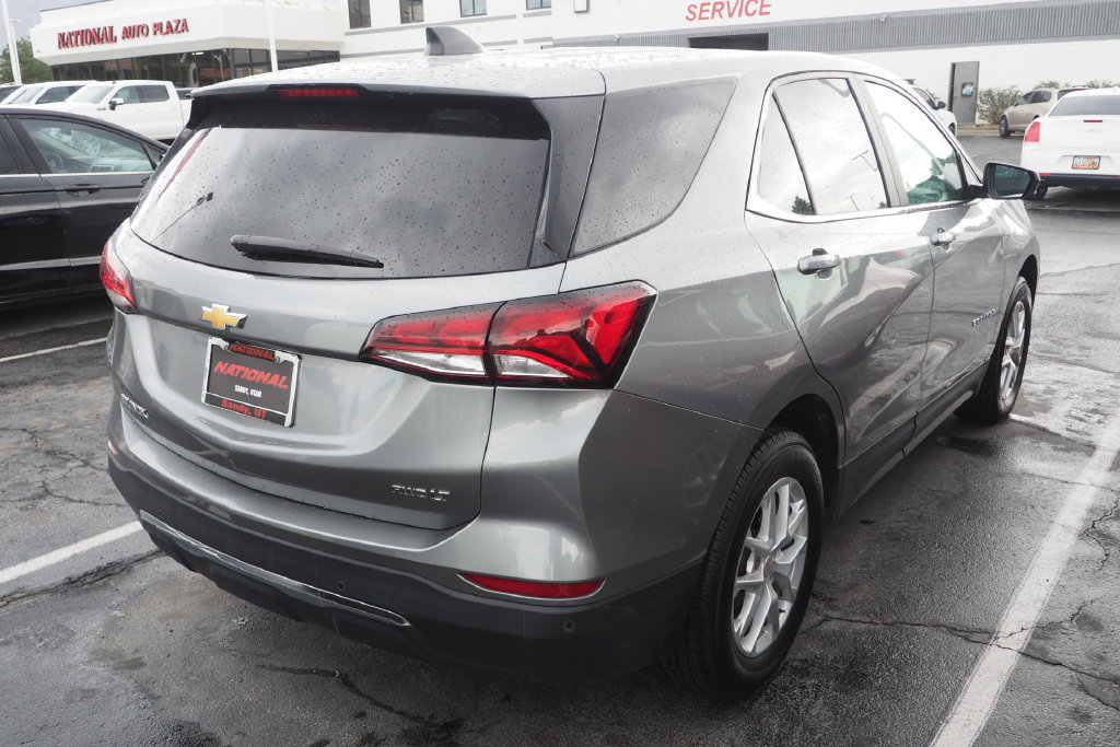 Used 2024 Chevrolet Equinox LT AWD/4WD image 3