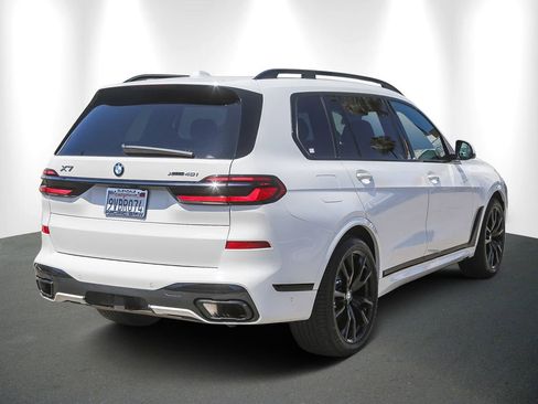 Used 2026 BMW X7 xDrive40i w/ M Sport Package AWD/4WD image 6