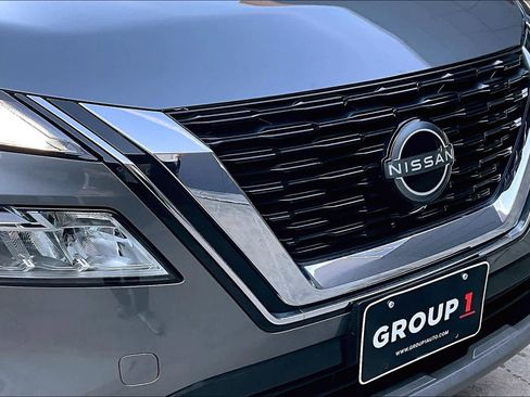 Certified 2023 Nissan Rogue SV image 29