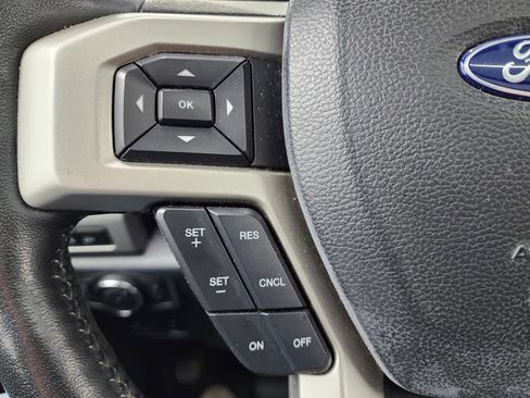 Used 2022 Ford F250 Lariat w/ Tremor Off-Road Package image 19