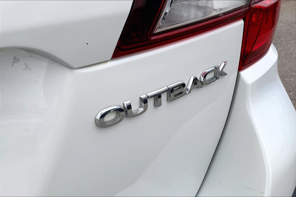 Used 2018 Subaru Outback 2.5i Limited AWD/4WD image 22