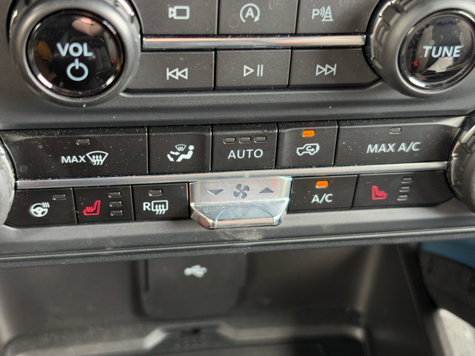 Used 2023 Ford Bronco Wildtrak AWD/4WD image 29