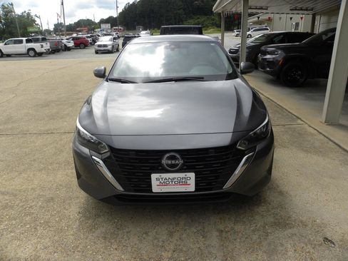 Used 2024 Nissan Sentra SV w/ All-Weather Package FWD image 5