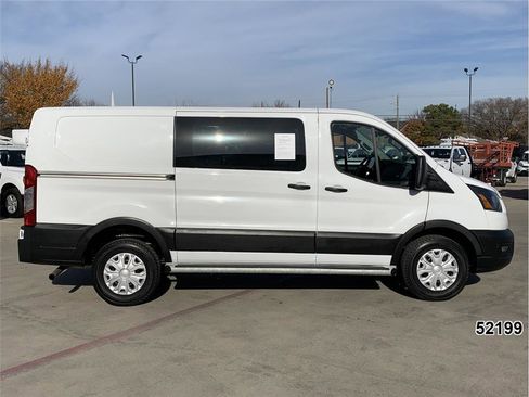 Used 2024 Ford Transit 250 Low Roof w/ Exterior Upgrade Package image 5