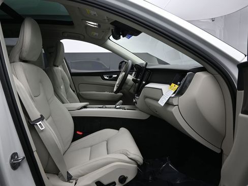New 2026 Volvo XC60 T8 Ultra w/ Climate Package AWD/4WD image 27