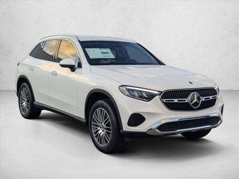 Used 2026 Mercedes-Benz GLC 300 image 6