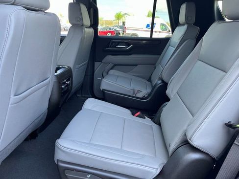 New 2026 GMC Yukon Elevation image 12