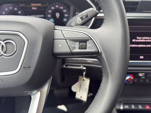 Certified 2025 Audi Q3 2.0T Premium w/ Black Optic Sport Package AWD/4WD image 17