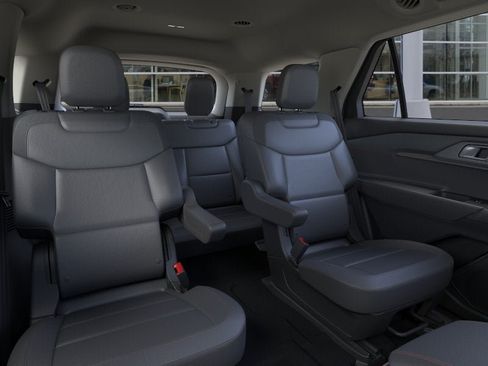 New 2026 Ford Explorer Active w/ Active Comfort Package AWD/4WD image 11