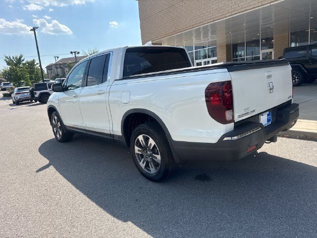 Used 2017 Honda Ridgeline RTL-T image 2