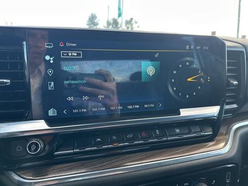 Used 2025 Chevrolet Silverado 1500 LT image 25