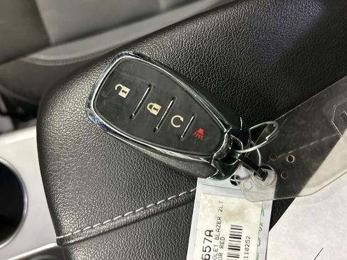 Used 2023 Chevrolet Blazer LT FWD image 22