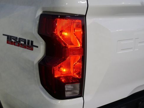 Certified 2025 Chevrolet Colorado Trail Boss image 33