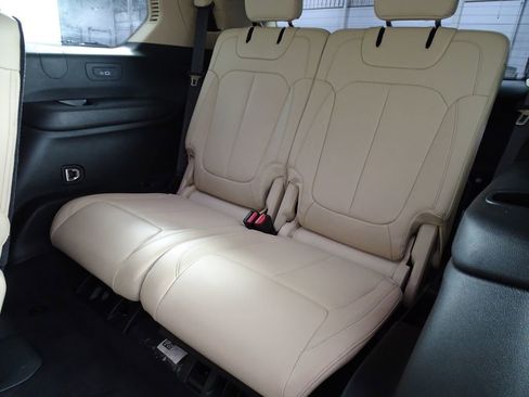 Used 2021 Jeep Grand Cherokee L Limited image 16