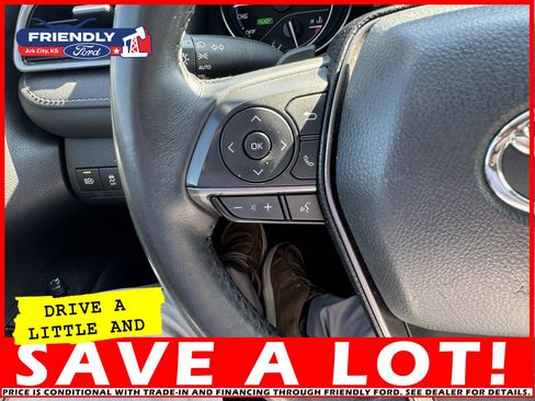 Used 2024 Toyota Camry SE w/ Convenience Package image 16