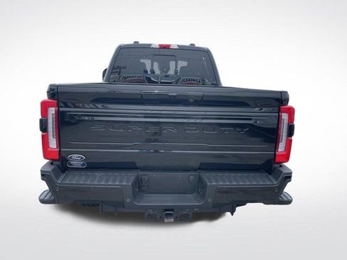 Used 2026 Ford F250 Platinum AWD/4WD image 4