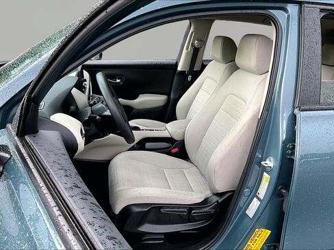 Used 2025 Honda HR-V LX image 17