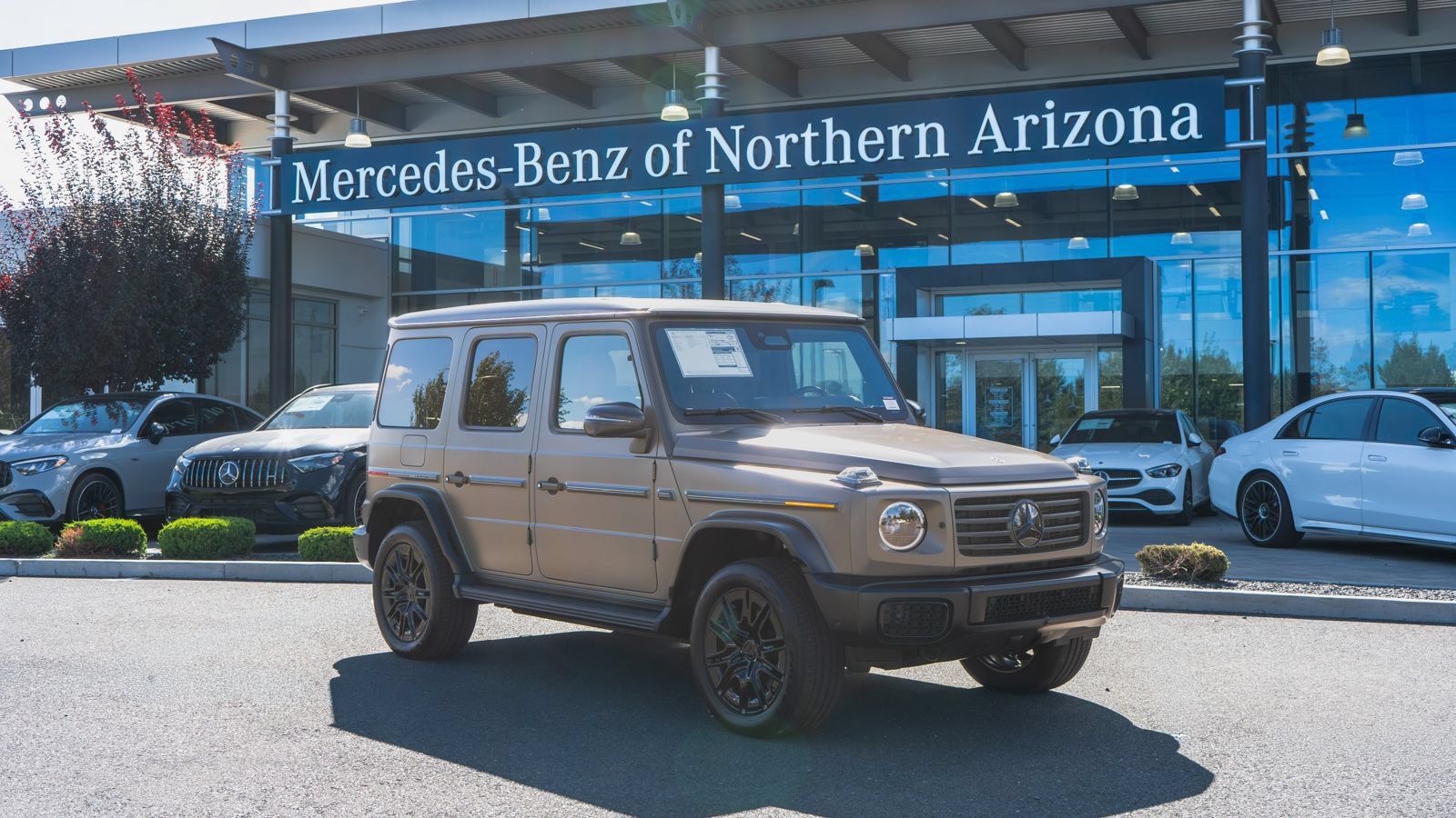 New 2027 Mercedes-Benz G 580 e image 1